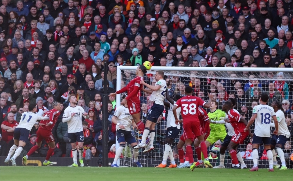 刚刚！萨拉赫在RNG比赛中逆转印第安纳步行者迎欧联关键赛，今夜阿斯顿维拉备战社区盾 